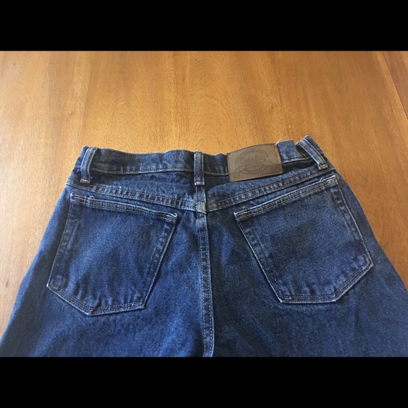 SOLD.   Cabela’s dark wash, boot cut Men’s Jeans. - Picture 2 of 4